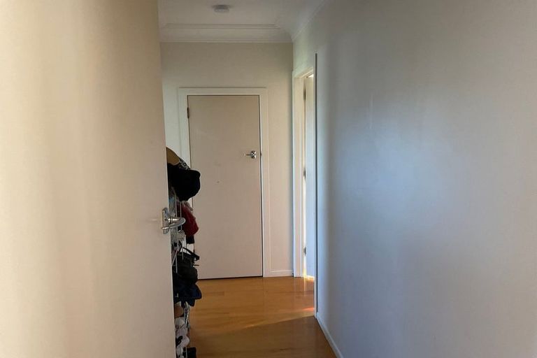 Photo of property in 13 Jellicoe Road, Murrays Bay, Auckland, 0630