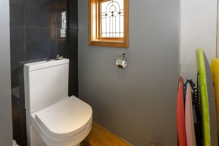 Photo of property in 44 Queens Avenue, Waikuku Beach, 7402