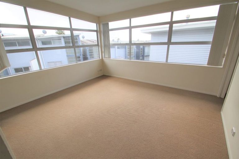 Photo of property in 25d Garnet Road, Westmere, Auckland, 1022