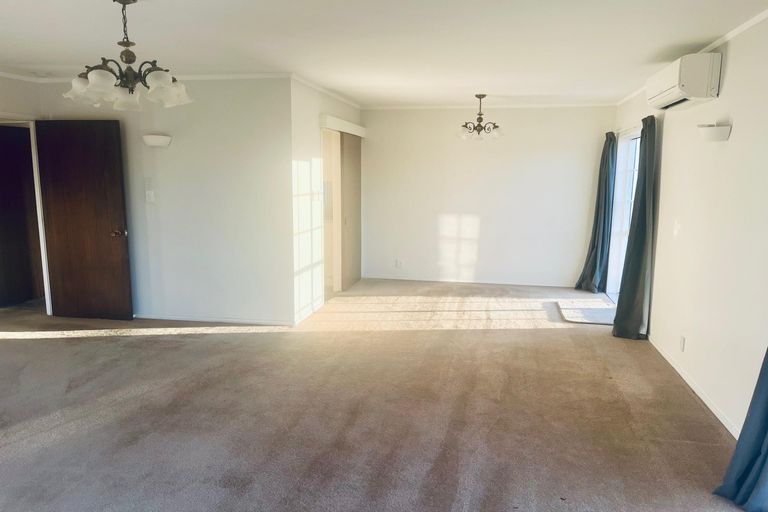 Photo of property in 1/5 Napoleon Avenue, Milford, Auckland, 0620