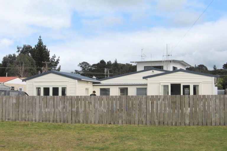 Photo of property in 227 Tui Road, Whangamata, 3620
