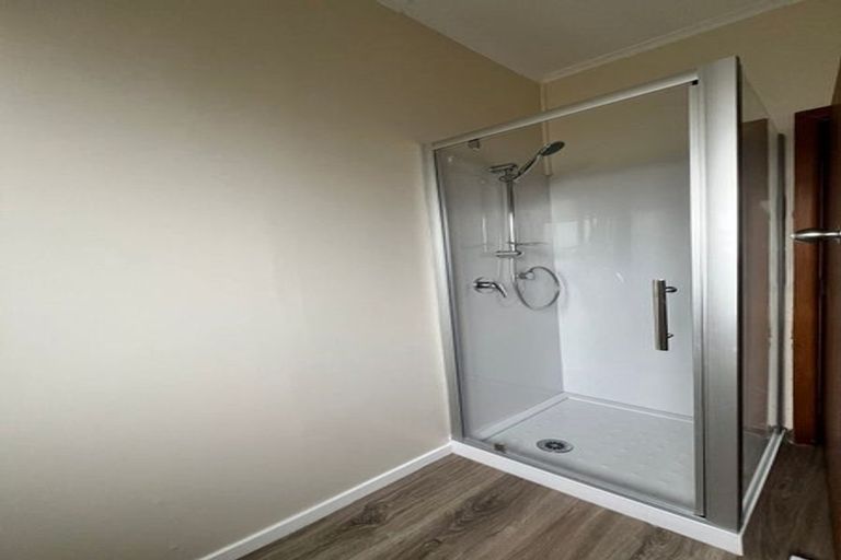 Photo of property in 39 Cambridge Terrace, Papatoetoe, Auckland, 2025