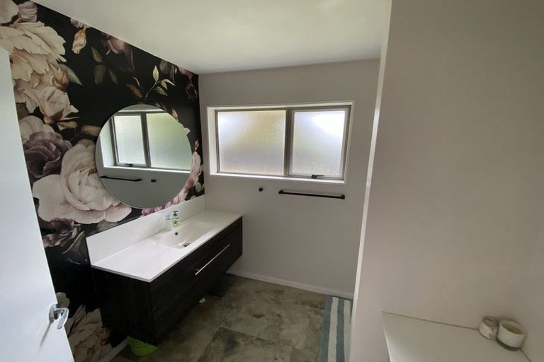 Photo of property in 1/10 Urella Place, Spreydon, Christchurch, 8024