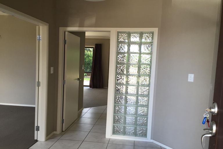 Photo of property in 45 The Esplanade, Huntington, Hamilton, 3210