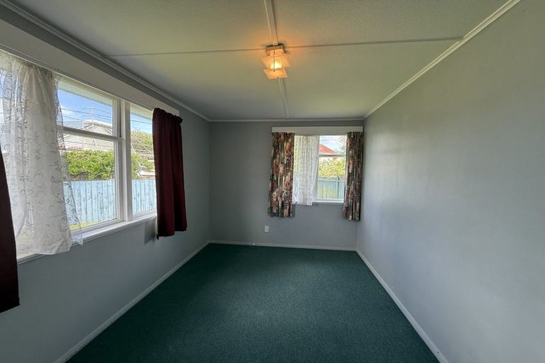 Photo of property in 11 Mcbain Grove, Avalon, Lower Hutt, 5011