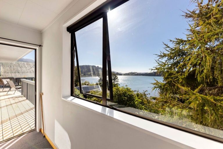 Photo of property in 19 Shandon Street, Roseneath, Port Chalmers, 9023