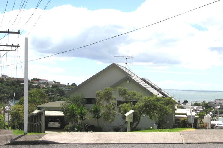 Photo of property in 2/29 Prospect Terrace, Milford, Auckland, 0620