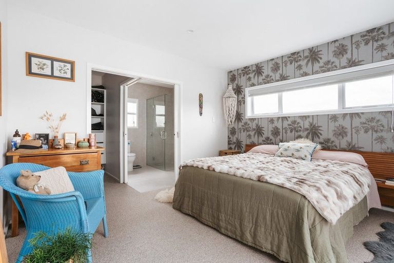 Photo of property in 2 Karanema Place, Coastlands, Whakatane, 3120