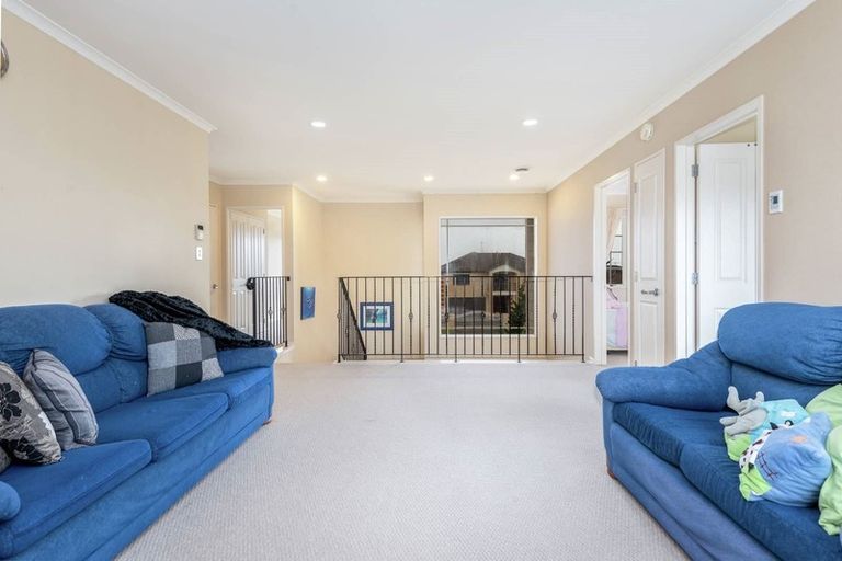 Photo of property in 100 Middlefield Drive, Flat Bush, Auckland, 2016