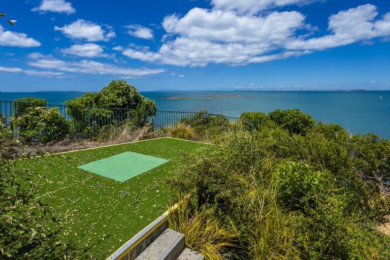 Photo of property in 62 Sharon Road, Waiake, Auckland, 0630