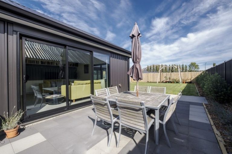 Photo of property in 71 Toni's Terrace, Lower Shotover, Queenstown, 9304