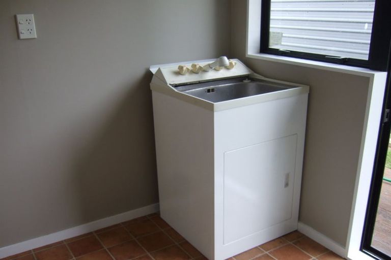 Photo of property in 17 Rimmington Drive, Hamilton Lake, Hamilton, 3204