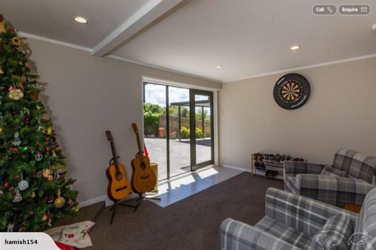 Photo of property in 31 Tauroa Road, Havelock North, 4130
