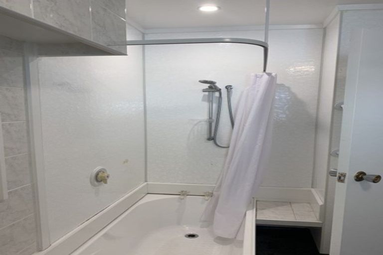 Photo of property in 418a Muritai Road, Eastbourne, Lower Hutt, 5013