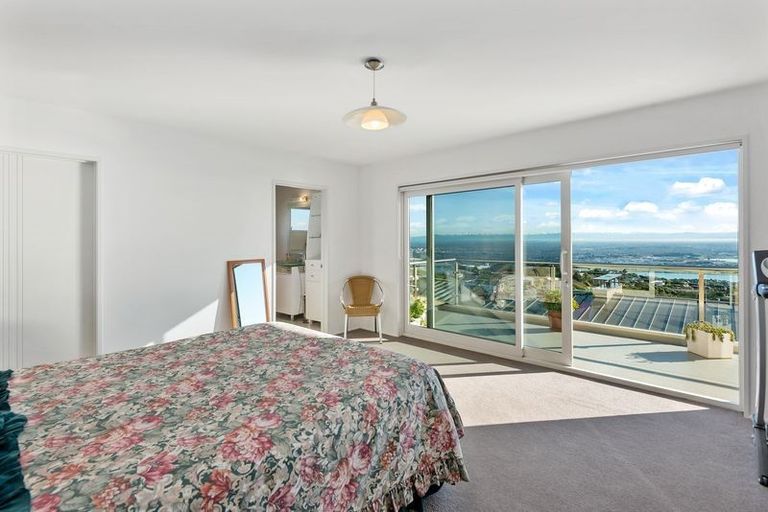 Photo of property in 9 Stoneyridge Close, Mount Pleasant, Christchurch, 8081