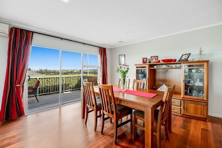 Photo of property in 63 Chesterfield Way, Orewa, 0931