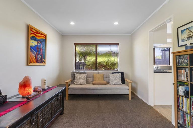 Photo of property in 66 Sunderlands Road, Half Moon Bay, Auckland, 2012