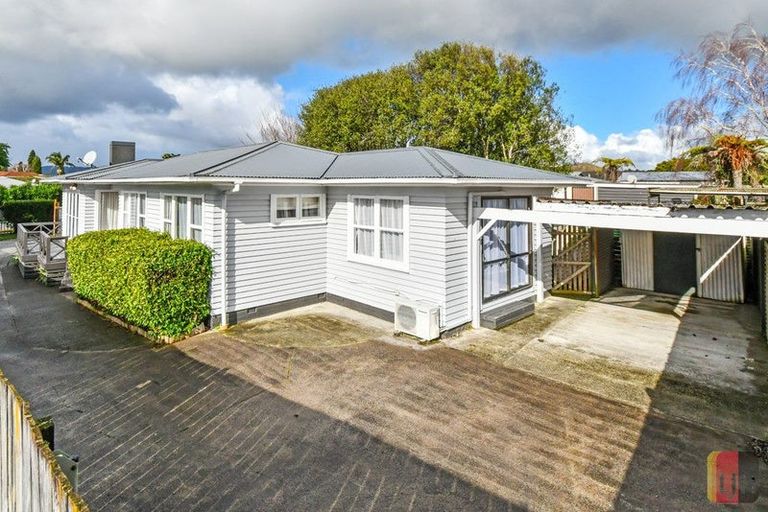 Photo of property in 431a Great South Road, Opaheke, Papakura, 2113