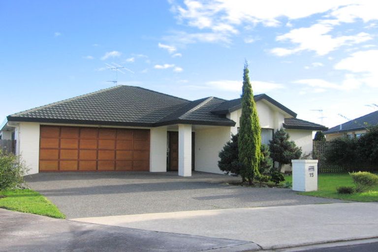 Photo of property in 15 Glencullen Place, Dannemora, Auckland, 2016
