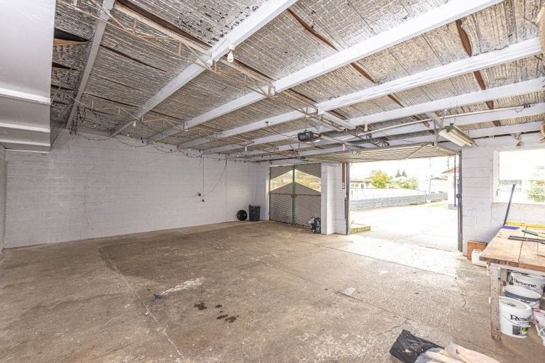 Photo of property in 9 Swiss Avenue, Gonville, Whanganui, 4501