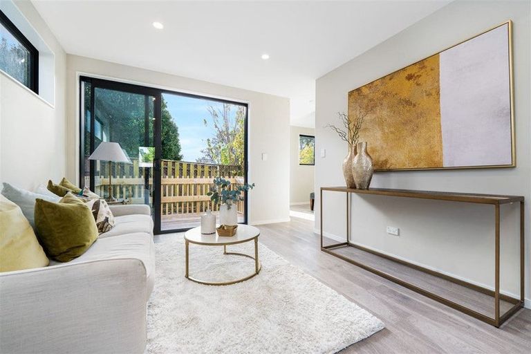 Photo of property in 15a Joyce Street, Pahurehure, Papakura, 2113