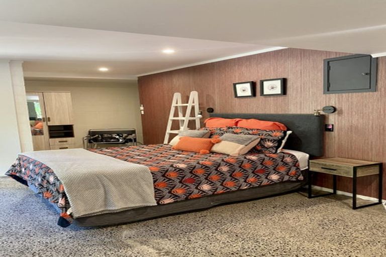 Photo of property in 55a Tui Glen Road, Birkenhead, Auckland, 0626