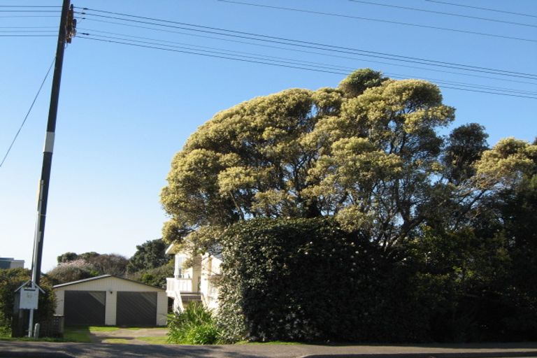 Photo of property in 13 Harbour Road, Ohope, 3121