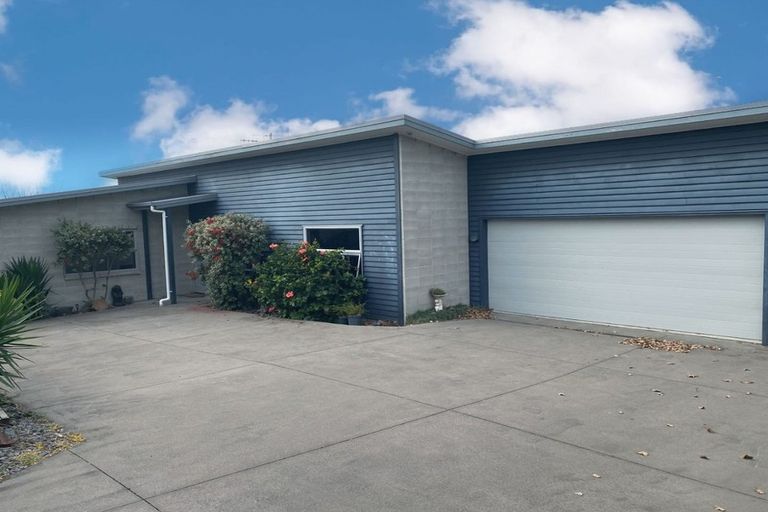 Photo of property in 8a Cameron Road, Te Puke, 3119