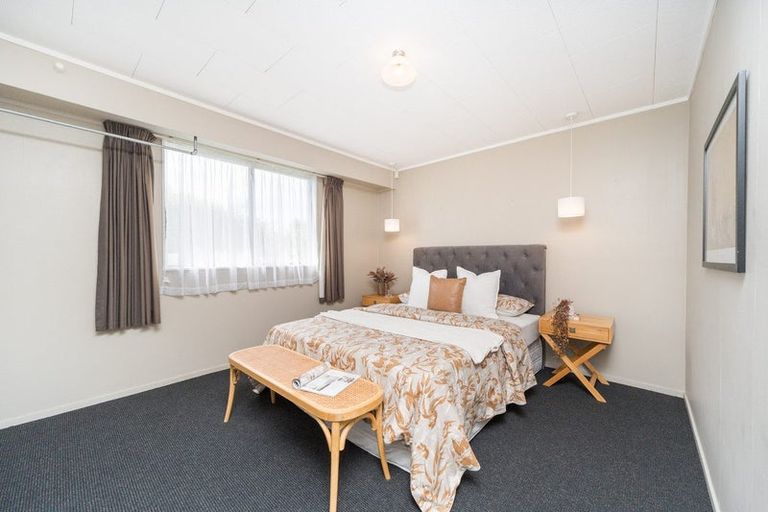 Photo of property in 30 Peppertree Glade, Kelvin Grove, Palmerston North, 4414