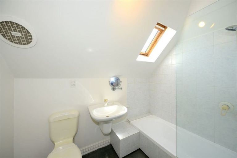 Photo of property in 62 Kotare Street, Fendalton, Christchurch, 8041