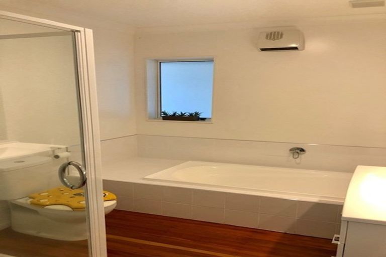 Photo of property in 26b Seddon Street, Waikanae, 5036