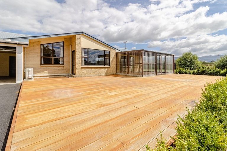 Photo of property in 167 Heretaunga Road, Maharahara, Dannevirke, 4972