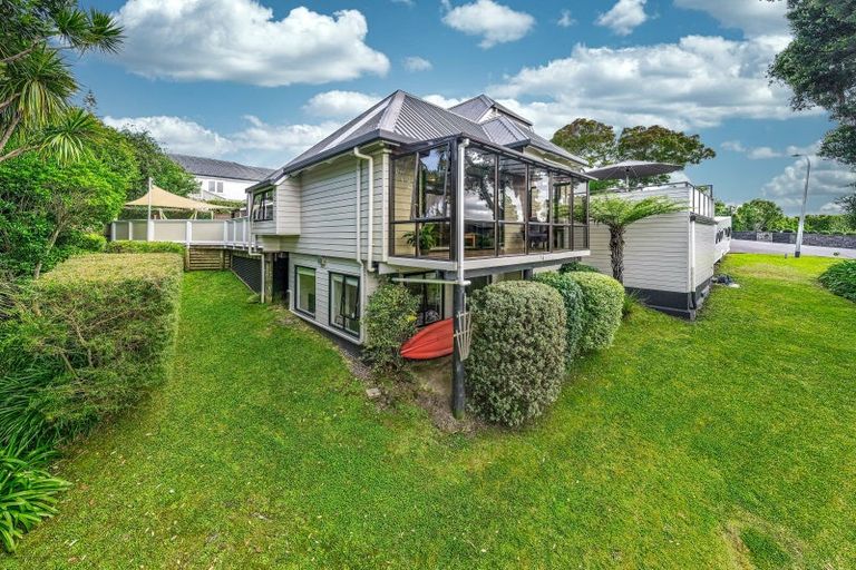 Photo of property in 19 Tainui Road, Cockle Bay, Auckland, 2014