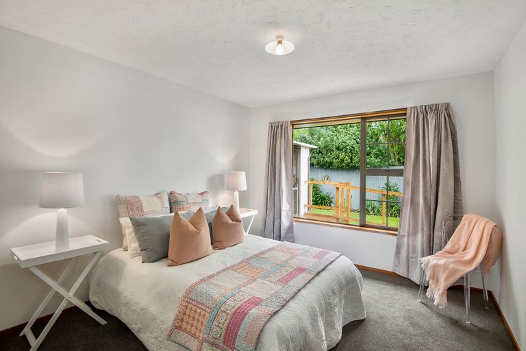 Photo of property in 60a Main North Road, Woodend, 7610