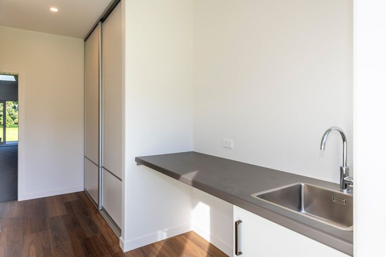 Photo of property in 284 Cambridge Road, Bethlehem, Tauranga, 3110