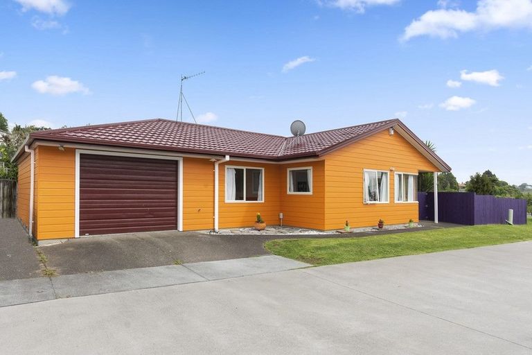 Photo of property in 2 Pohutukawa Way, Gate Pa, Tauranga, 3112