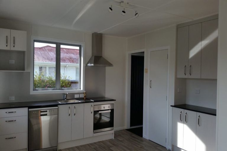 Photo of property in 130 Masters Avenue, Silverdale, Hamilton, 3216