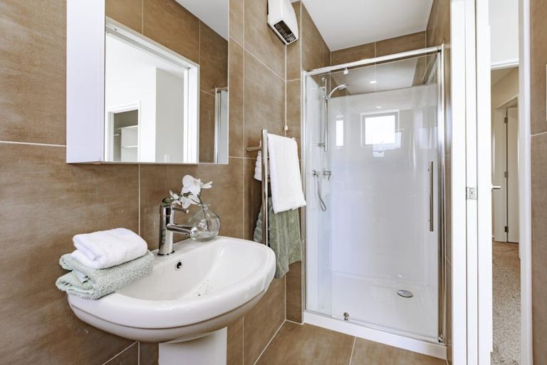 Photo of property in 10a Kotahitanga Street, Papakura, 2110