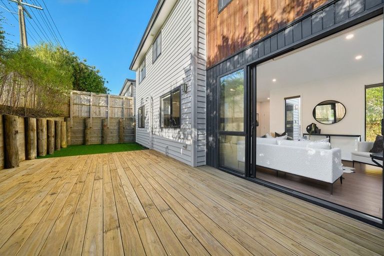 Photo of property in 2a Marina Road, Torbay, Auckland, 0630