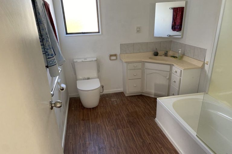 Photo of property in 1/138 Nile Road, Milford, Auckland, 0620