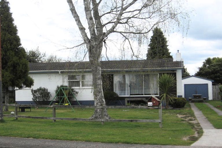 Photo of property in 6 Gear Street, Utuhina, Rotorua, 3015