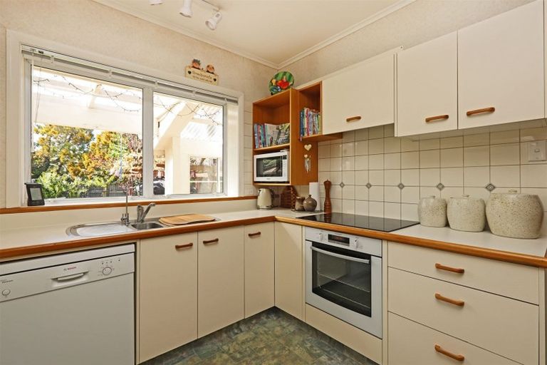 Photo of property in 32 Campbell Street, Havelock North, 4130