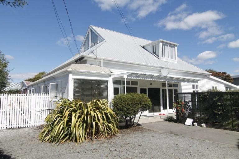 Photo of property in 51 Windermere Road, Papanui, Christchurch, 8053