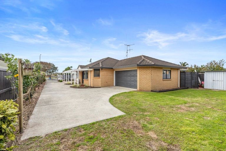 Photo of property in 676 Gloucester Road, Papamoa Beach, Papamoa, 3118