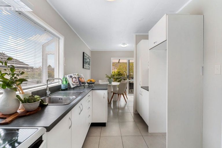 Photo of property in 1/54 De Quincey Terrace, Highland Park, Auckland, 2010