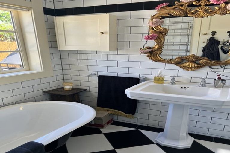 Photo of property in 13 Grange Road North, Haumoana, 4102