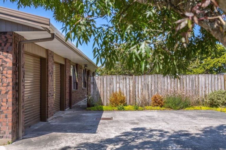Photo of property in 4 Feist Street, Carterton, 5713