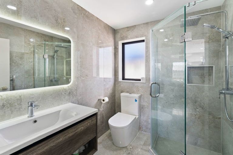 Photo of property in 5f Deveron Road, Manurewa, Auckland, 2102