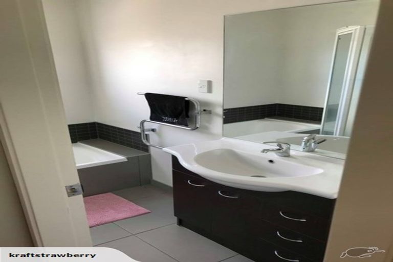 Photo of property in 90 Landing Drive, Pyes Pa, Tauranga, 3112