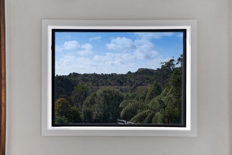 Photo of property in 11a Ash Place, Whalers Gate, New Plymouth, 4310